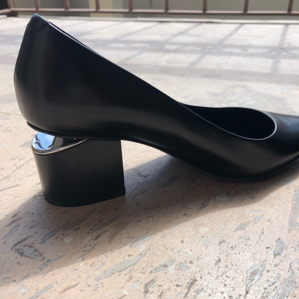 Alexander Wang black pumps!